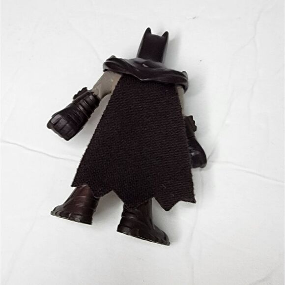 TM & DC COMICS 3" BATMAN FIGURE RARE 2016 RED BELT WITH RED EYES - Picture 2 of 5